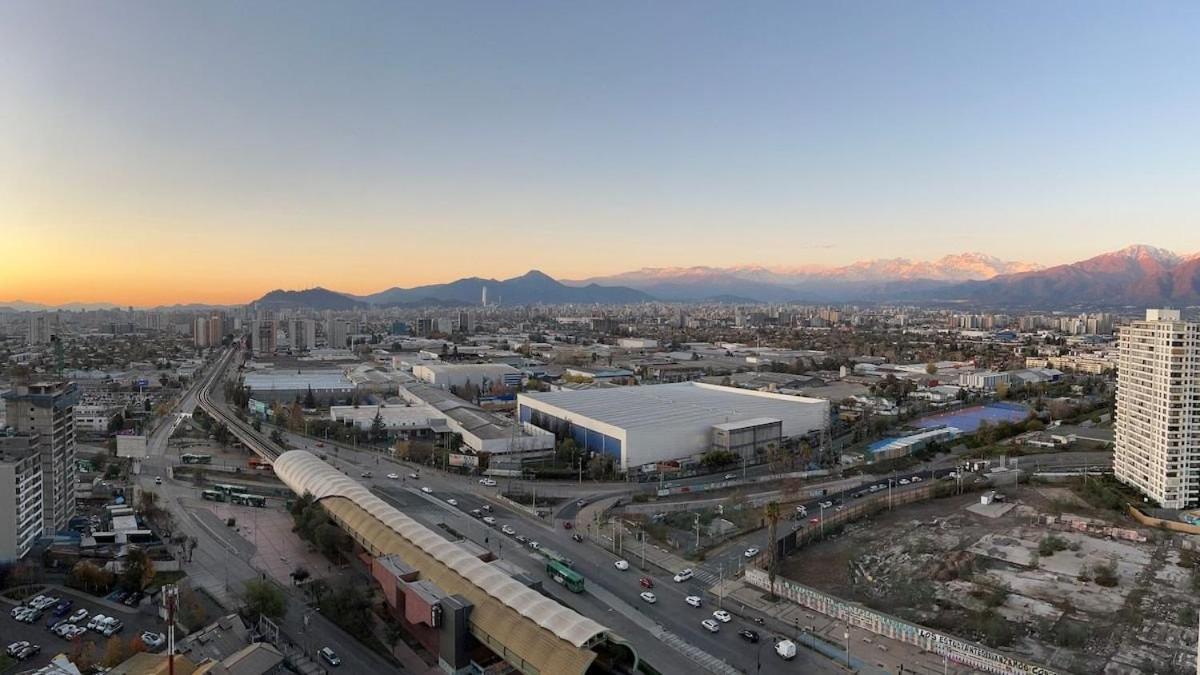 Hermosos Dptos Cercanos A Metro Y Centros Comerciales Apartamento Santiago